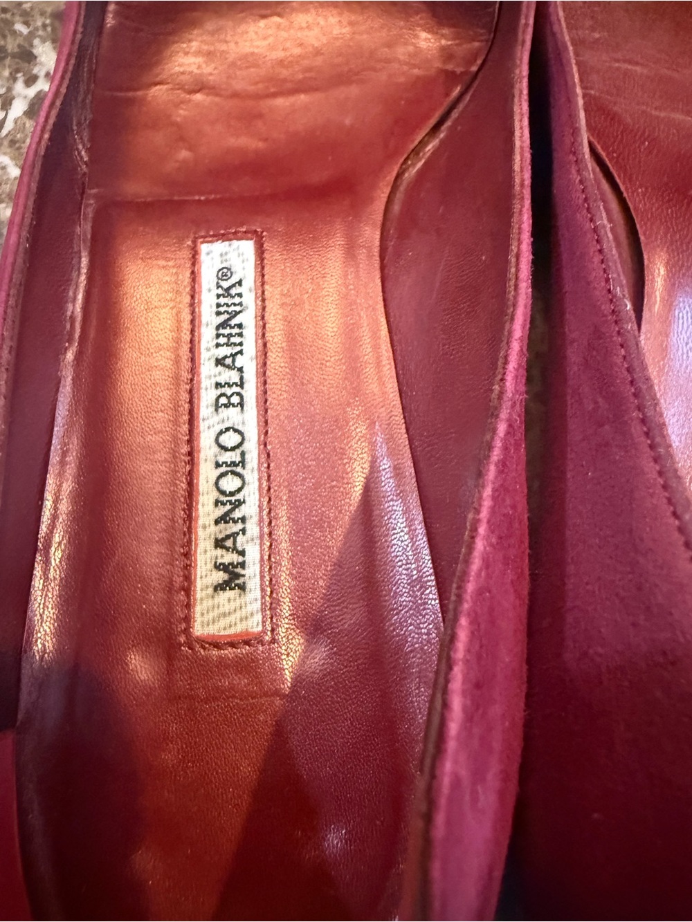 Manolo Blahnik. Burgundy Suede Tere Round-Toe Skimmer Ballet Flat. 37.5. - Picture 10 of 13